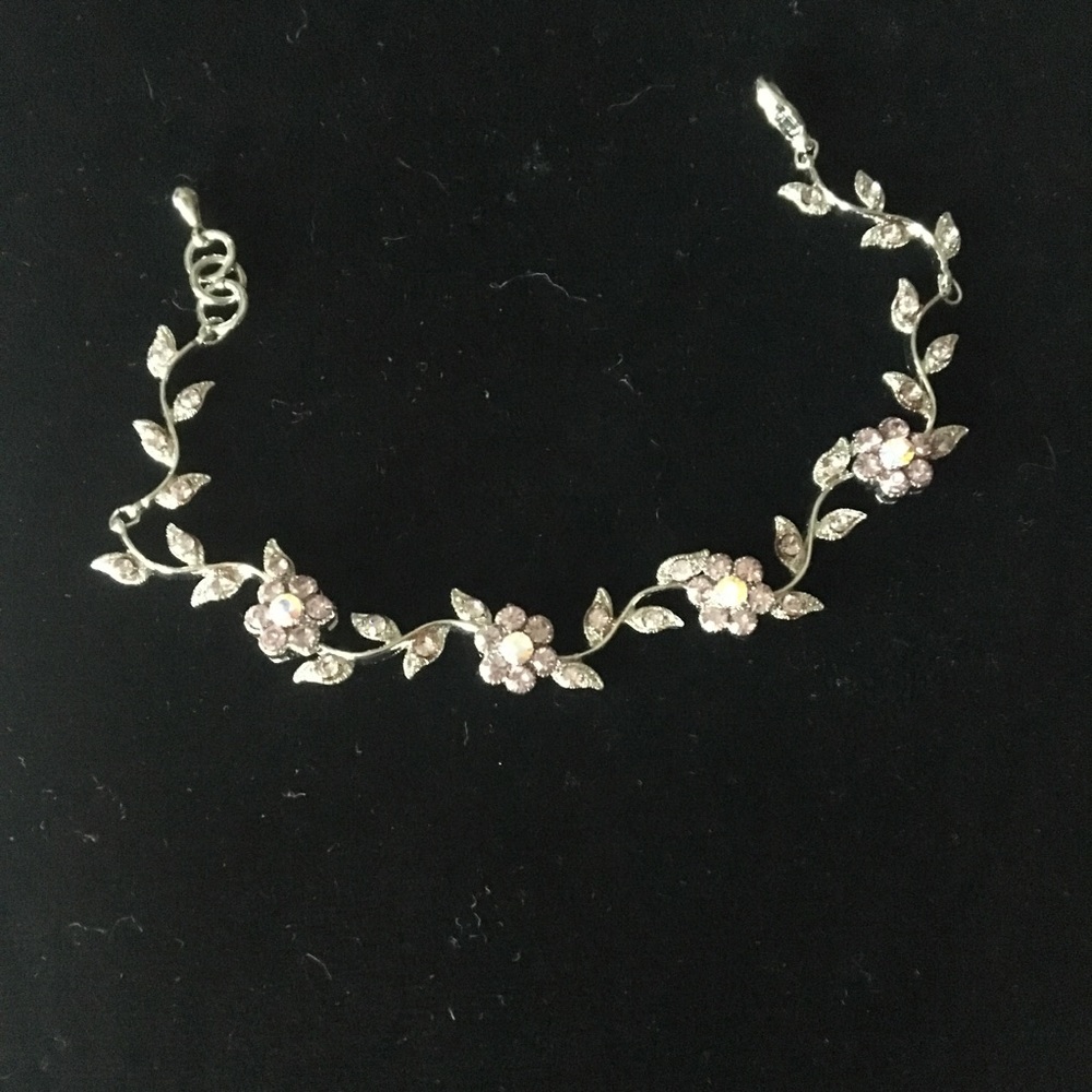 Silver bracelet w iridescent crystal flowers
